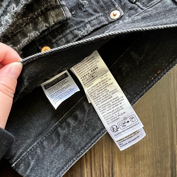 Levi's 501 High Rise Jeans - Black Destroyed Vintage Wash - Size 34/30 - Picture 5 of 7